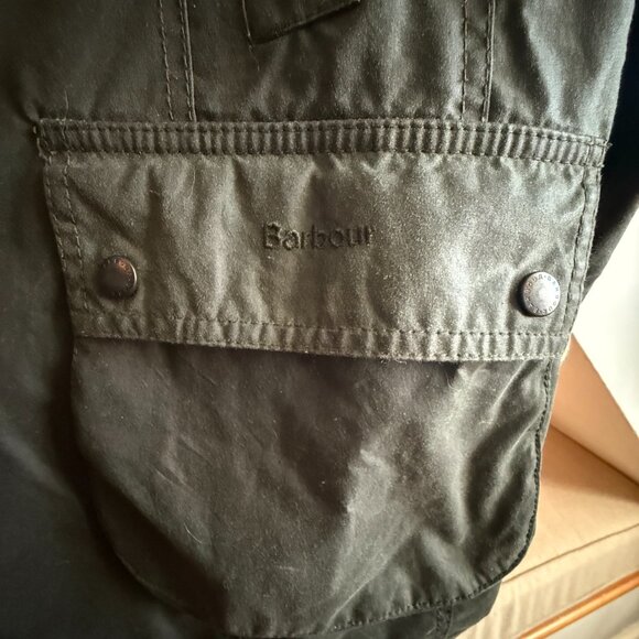 Barbour Beadnell Waxed Cotton Jacket (Sage, 1X) - Picture 3 of 5
